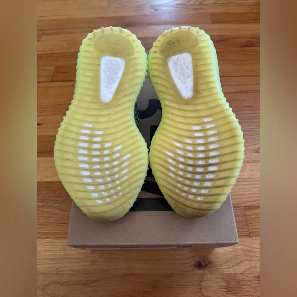 Adidas Yeezy Boost 350 V2
